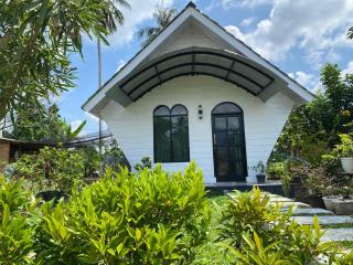 Djojo Bungalow - Jungle Trekking & Transportation - BUKIT LAWANG - NORTH SUMATERA - 0