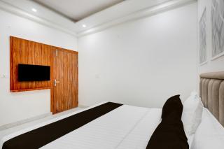 Super Townhouse Sarai Metro Station Formerly Palla - 1