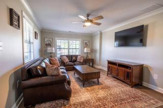 2 Kings | Near Tunica | Fire Pit & Screened Porch - 0