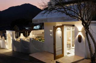 DOMO Mountain View Hotel - 2