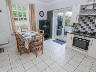 Crown Cottage - 3