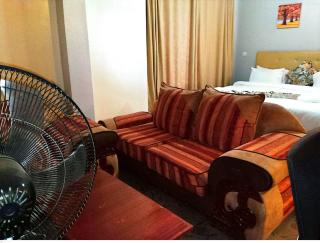 Pink Lounge Membley - 6