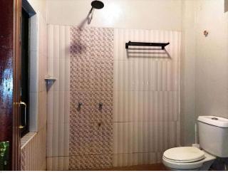 Pink Lounge Membley - 2