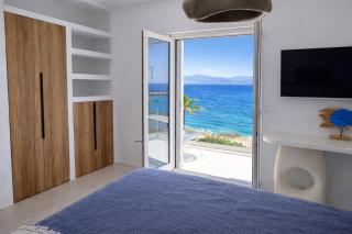 Black Pearl Villa - Sea Front - 1