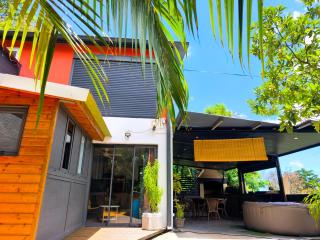 Ti Kaz Luxuriante - Jacuzzi Privé - Évasion Tropicale & Intimité - 8