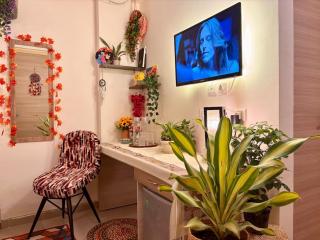 Boho Aura Near Prem Mandir & ISKCON price negotiable - 1