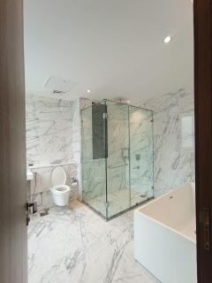 Elegant Designed Apartment in center of Gulberg Lahore - 1