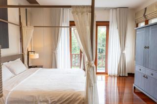 Premium Villa Baan Kinlom Chomlay - 1