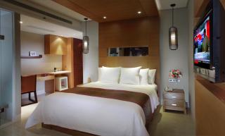 Phoenix Waterside Gloria Resort Sanya - 2