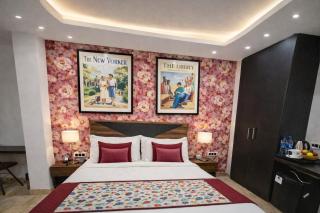 Hotel The La Casa Near Delhi airport - 2