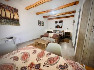 Intimate Studio for Two at Hebron Estate - 7