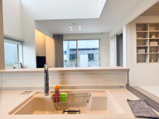 Akikawa Miyoshi 6 - 2