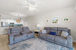 Oceanwalk 17-303 - 6