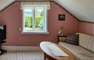 One-Bedroom Holiday Home In Sturko - 6