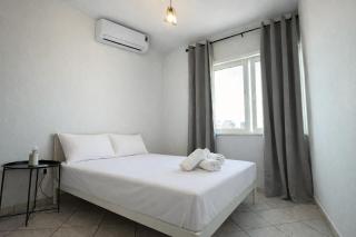 Sunny Apartment for Couples & Friends in Centre - 2