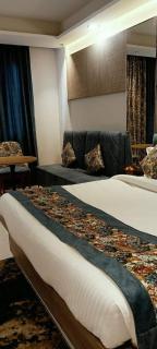 New Naresh Sweets Restaurant and Hotel Raebareli - 2