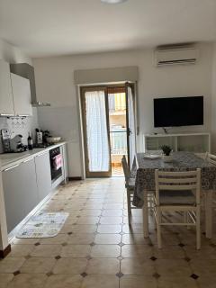 Lucys Home Giardini Naxos - 2