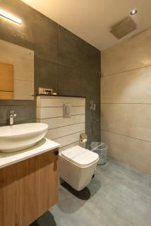 The Continental Suites - 7