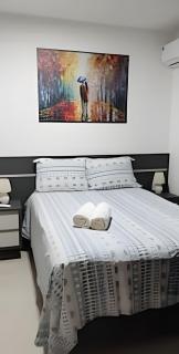 Apto com sacada e churrasqueira * Gleba Palhano - 5