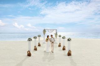 Le Meridien Maldives Resort & Spa - 8