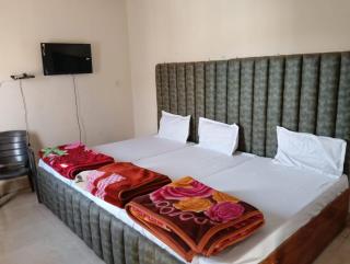 Monika Home Stay - 0