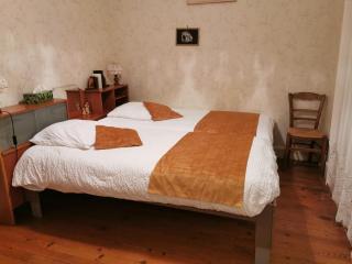 Maison restaurée - bien ensoleillée - calme - Anché - 3