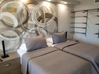 Alexander 1003 - Miami Beach - 2