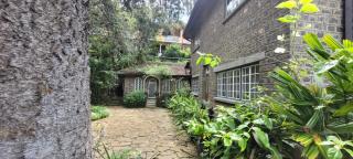 Graystone Bungalow by Seven Angels - 8