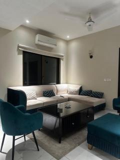 Modern 2-Bedroom Apartment in Gulberg 3 lahore - 1