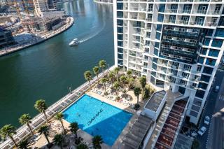 Vogue Business Bay Damac Maison Prive near Burj Khalifa and Dubai Mall, Studio Apartment with Balcony, Canal and City View, Access to all Amenities - Dubai - 0