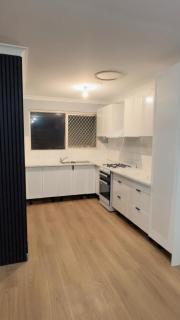 Perth Airport 2 Bedroom duplex unit not apartment - 2