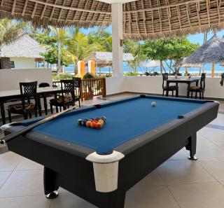 MANOLO Beach Resort - 2