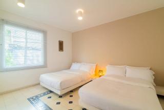 Awesome 2BR with Pool in Getsemani - 2