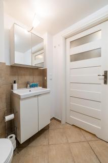 Garbary Studio with Mezzanine by BookingHost - 8