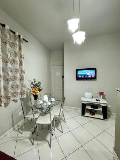 Na Quadra da Praia Posto 5 NSC1137-401 - 2