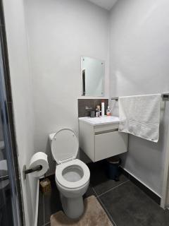 B-Well Modern Apartment - 2