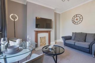 Holburn Lodge by Duthie Park Work Ready Fast Wi-Fi - 8