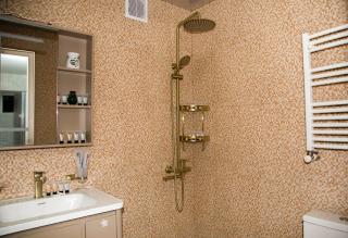 Pearl of Sioni Apartment Old Town View & Balcony - 7