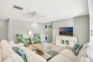 Manatee Cove - 5