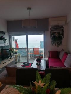 Amazing Sea Place - Limassol - 8