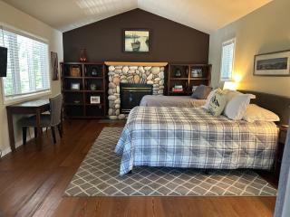 Whitefish Home, 3 BED 2 BATH, Sleeps 7, Hot Tub, AC - Whitefish - 3