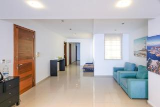 Seafront 3-Bedroom Apartment in Sliema with Panoramic Sea View 3 - 1