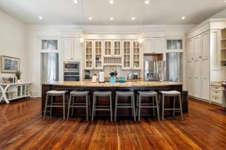 Bright Villa w Heated Pool & Pool Table 5br 4ba - 6