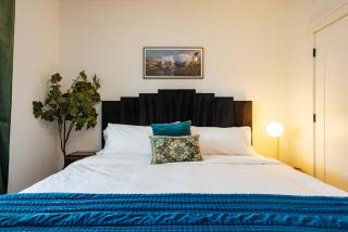 Top Walk score! Prime Westport Midtown Location! - 3