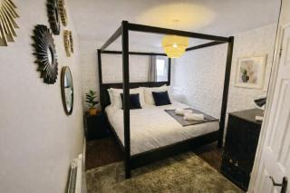 Bournemouth Beach Boutique with Hot Tub - Close to Beach and Town Centre - 1