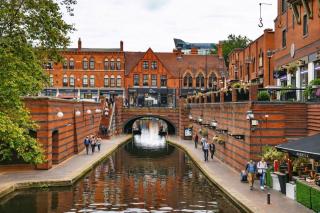 Fully Furnished 1-Bedroom Apartment Birmingham City Centre - 6