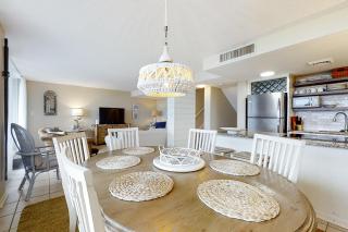 Renovated condo with balcony, lush views, outdoor pool - 2
