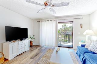 Recently updated resort condo with 2 pools, 2 balconies, ocean views, BBQ, & W/D - 6