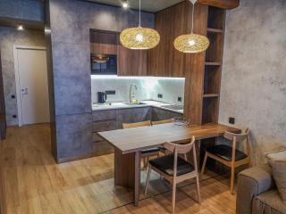 Designer Family Chalet I 5 min walk to Ski Lifts & 1 min to Shops I Mountain View - Gudauri - 1