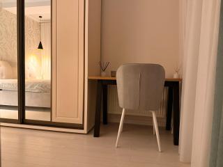 Luxury Suite Near City Center - 5